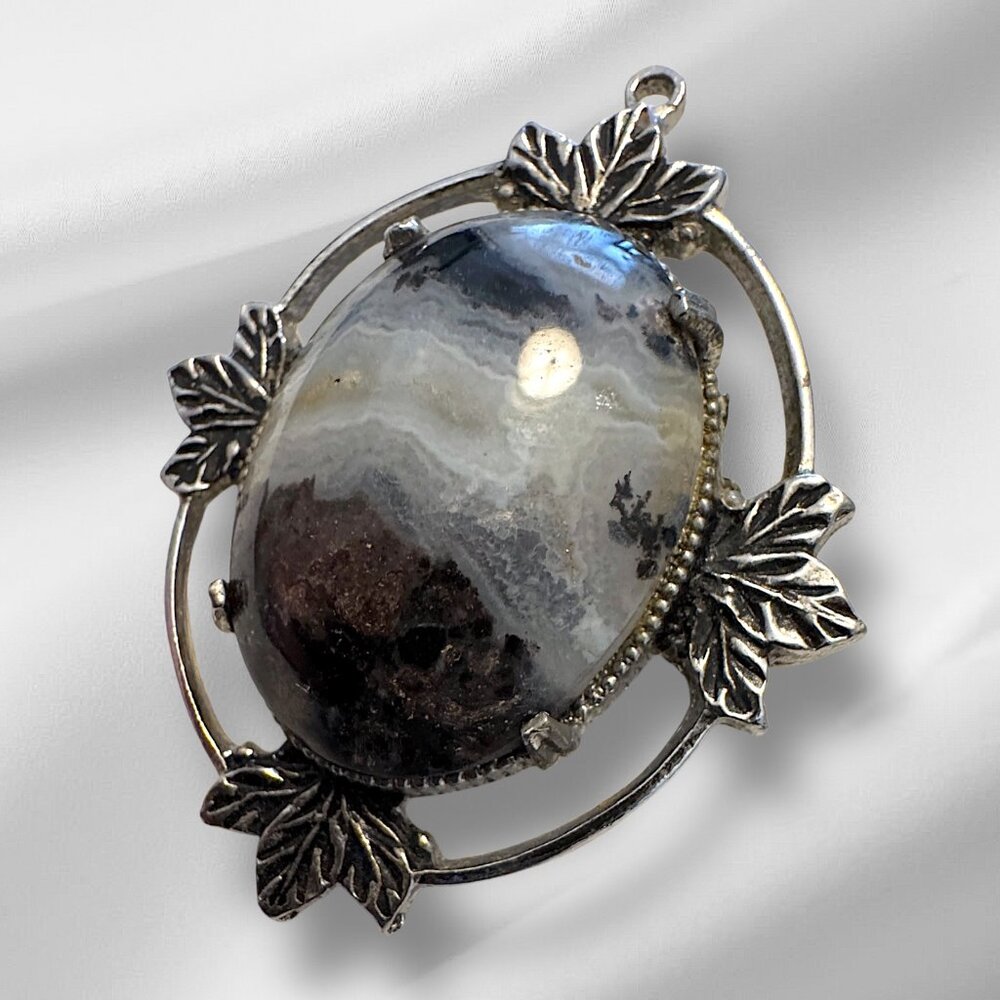 Vintage Oval Brooch or Pendant Silver Tone Agate Cabochon Stone Gray and Black